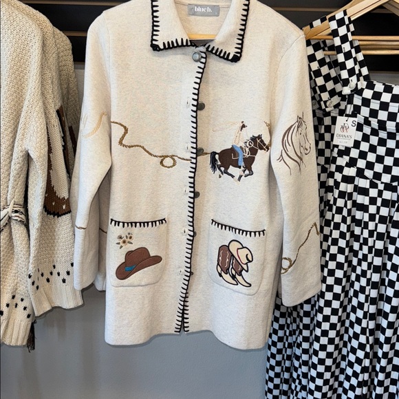 Western Embroidered Button-Up Jacket - Picture 9 of 11